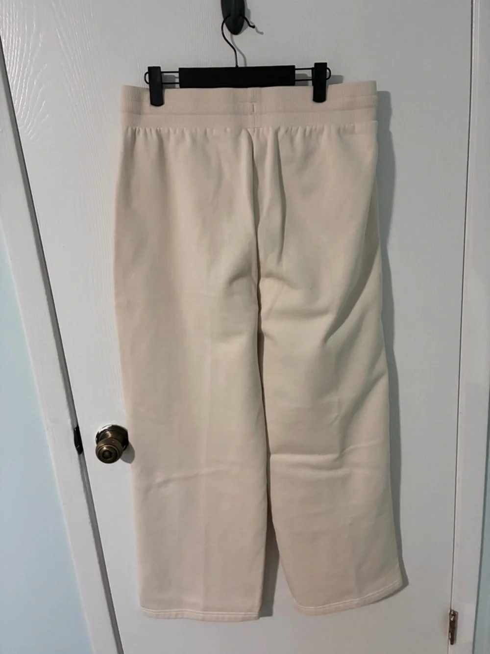 Puma Cream Sweatpants with Gold Logo - Picture 2 of 4